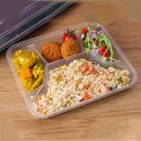 Engångsmatlåda med tre/fyra rutnät för takeaway